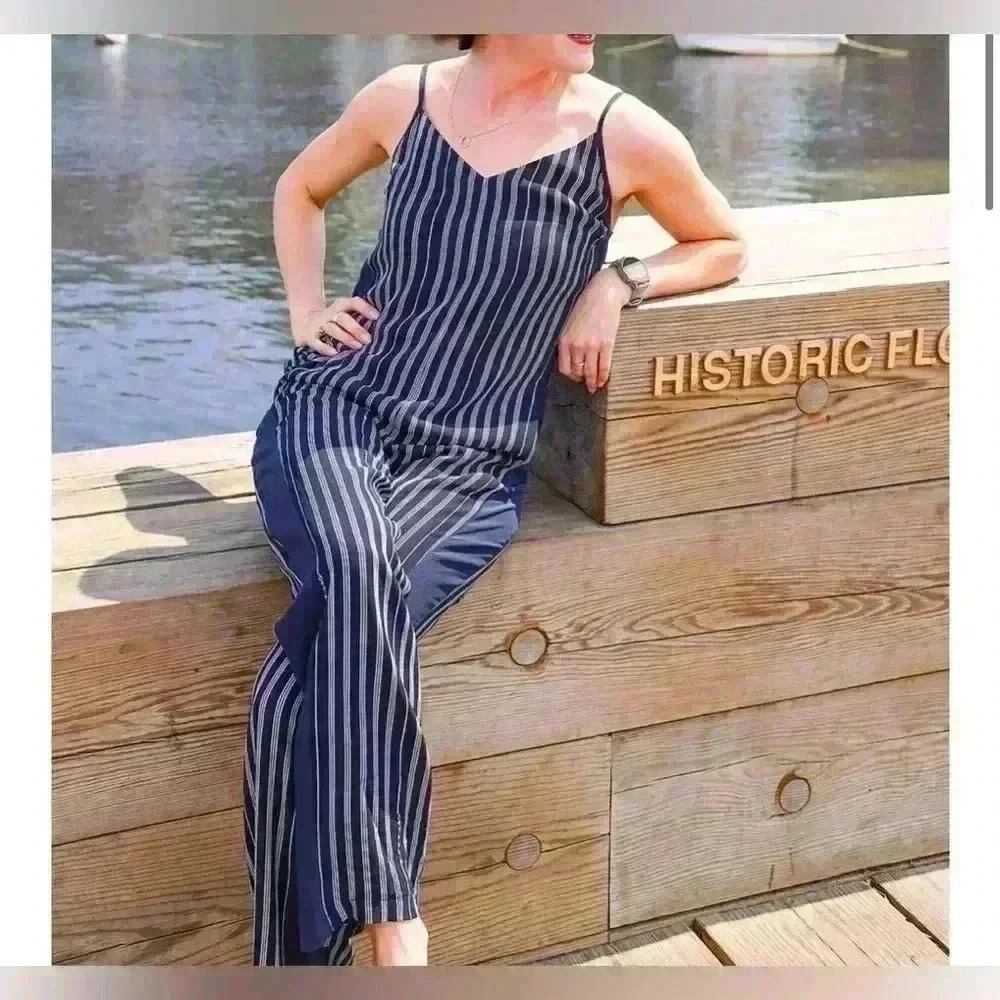 Rag & bone navy logo stripe jumpsuit size 6